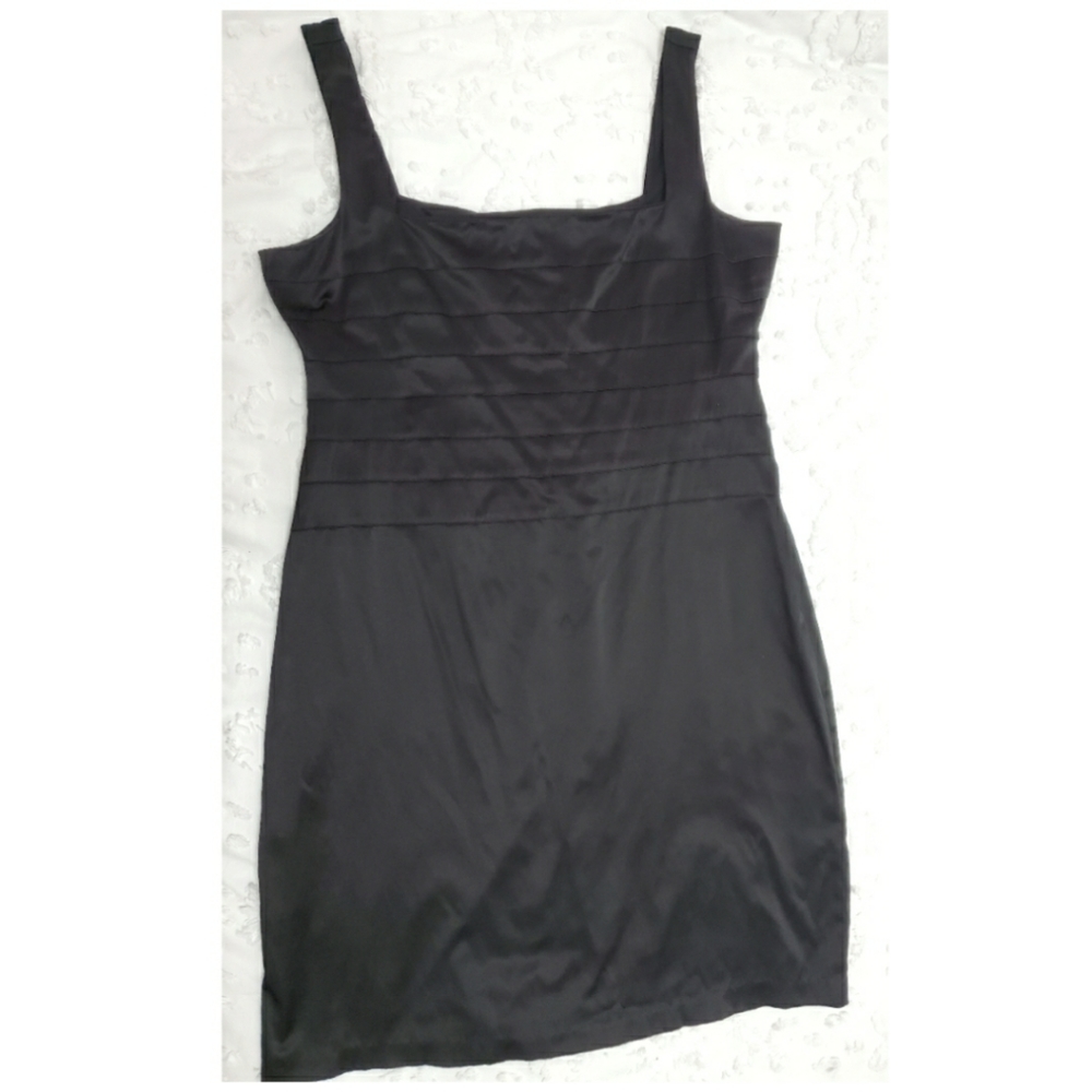 Plus size Little Black Dress Black Square Neckline Bodycon Dress